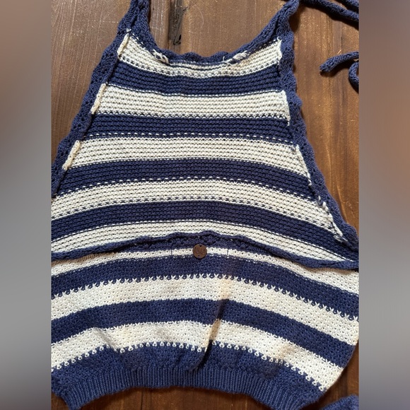 Billabong Crochet Halter and Short Set - Picture 4 of 6